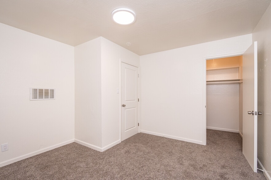 More Photos Of 3640-3646 Pioneer Trail, South Lake Tahoe Apartments For Sale