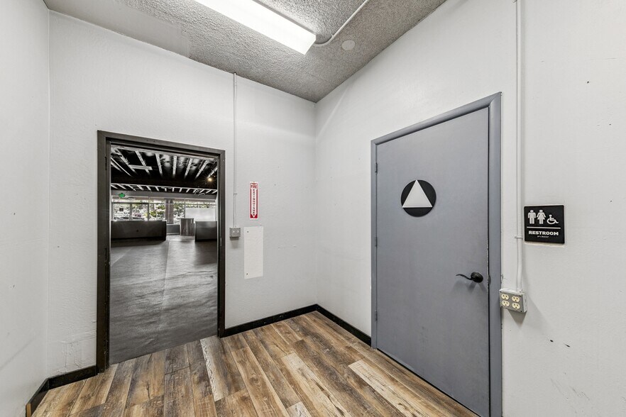 More Photos Of 2042 Lake Tahoe Blvd, South Lake Tahoe Unknown For Lease