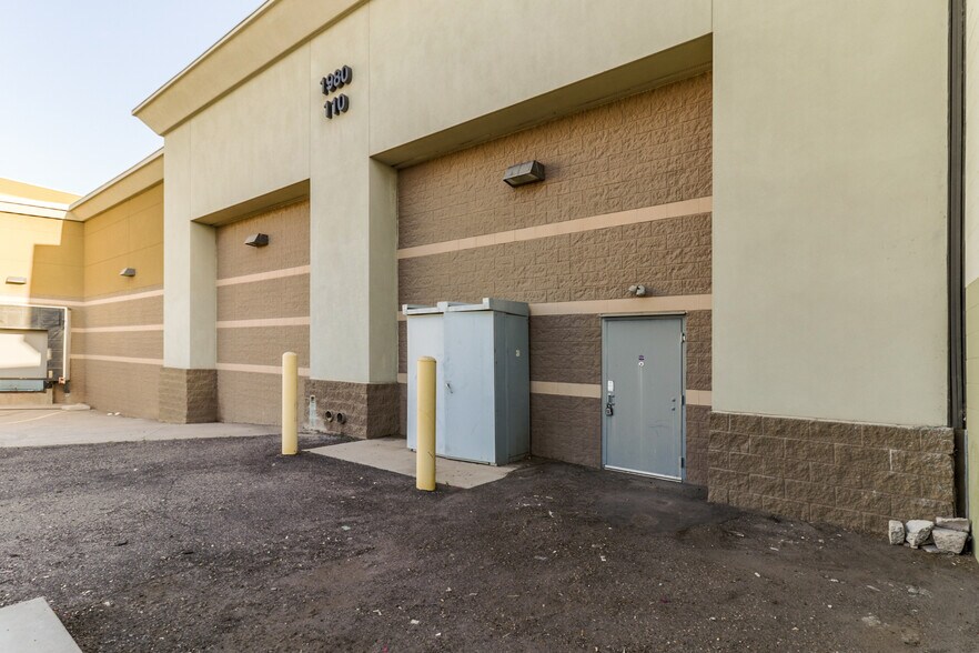 More Photos Of 1976 W Baseline Rd, Phoenix Storefront For Sale