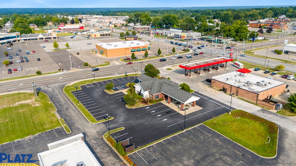More Photos Of 101 S Canfield Niles Rd, Youngstown Bank For Lease