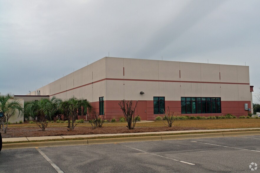 More Photos Of 8888 Navarre Pky, Navarre Medical For Lease