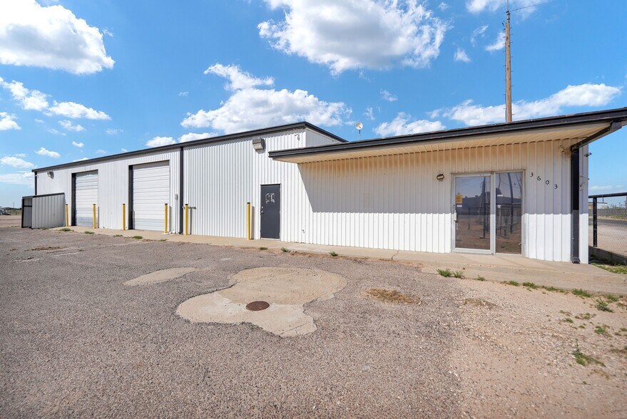 More Photos Of 3603 W 35th St, Odessa Industrial For Sale