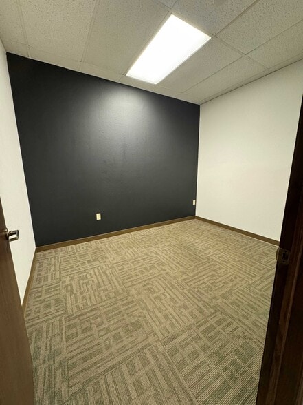 More Photos Of 115-159 Marion Blvd, Marion General Retail For Lease