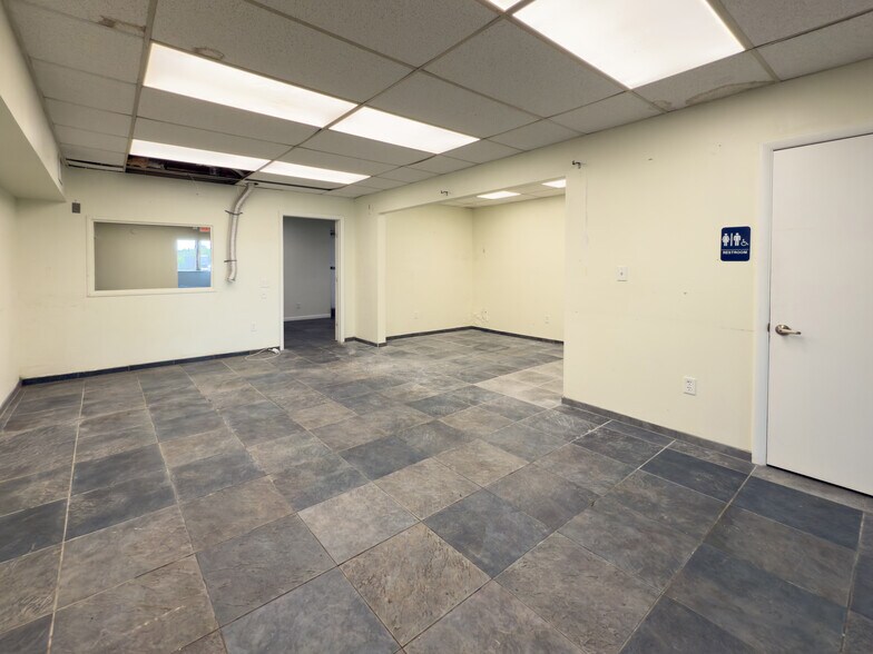 More Photos Of 805 N Federal Hwy, Boynton Beach Freestanding For Sale