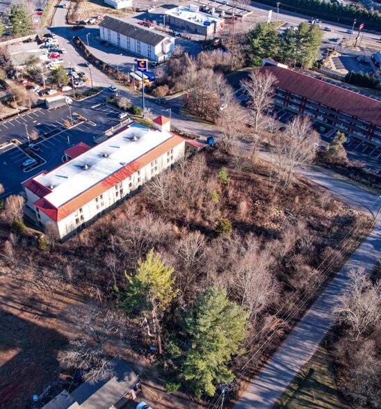 More Photos Of 37 Crowell Rd, Asheville Land For Sale