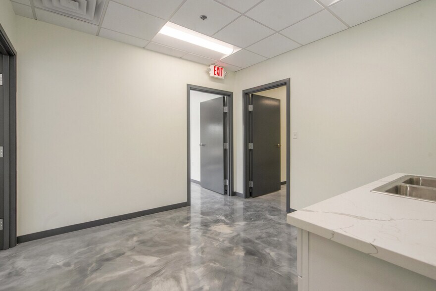 More Photos Of 150 Jeffords, Dexter Apartments For Lease