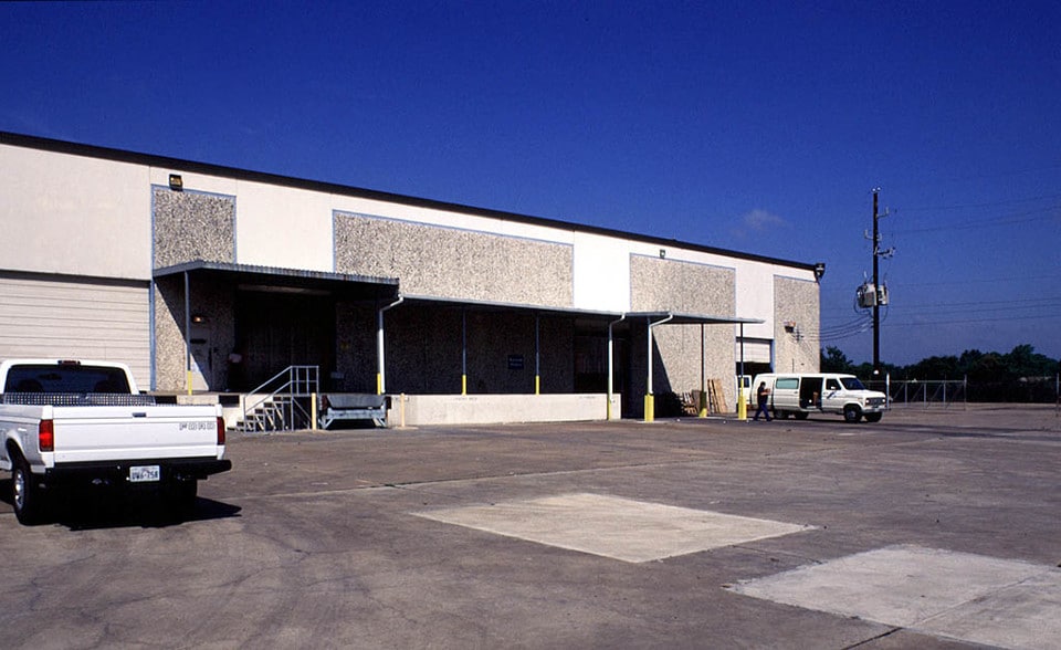 More Photos Of 17200 Park Row, Houston Warehouse For Sale