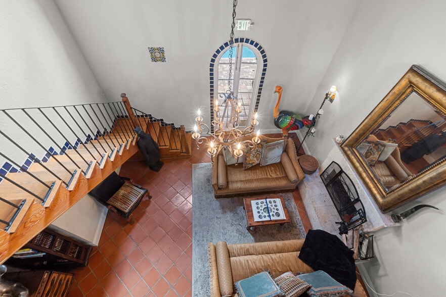 More Photos Of 1608 Lake Ave, West Palm Beach Hotel For Sale