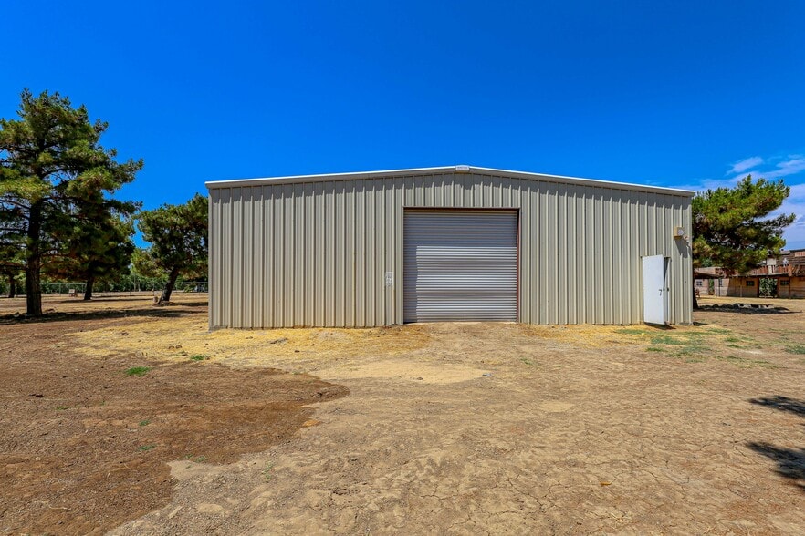 More Photos Of 4520 E Hwy 140, Merced Warehouse For Lease