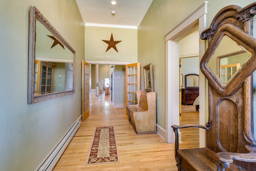 More Photos Of 21049 Uncompahgre Rd, Montrose Hotel For Sale