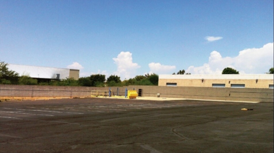 More Photos Of 21402 N 7th Ave, Phoenix Warehouse For Lease