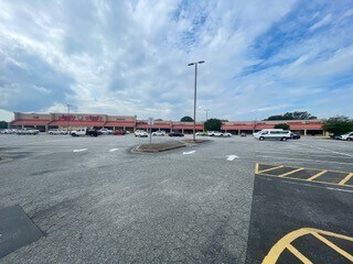 More Photos Of S Lincoln @ S. Lincoln & Victory Dr., Columbus General Retail For Lease