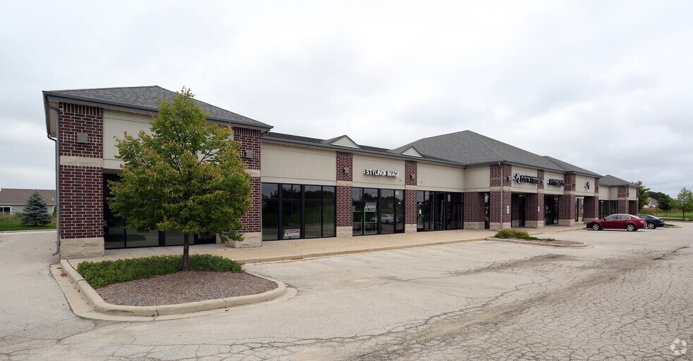 More Photos Of 155 Sweetwater Blvd, Port Washington Unknown For Lease