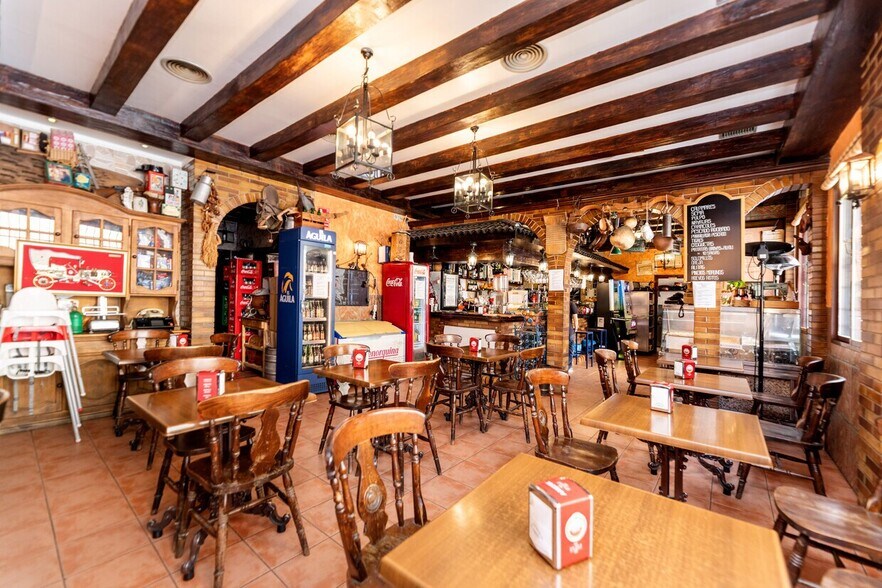 More Photos Of 14 Calle Badajoz, Alcorcón Multifamily For Sale