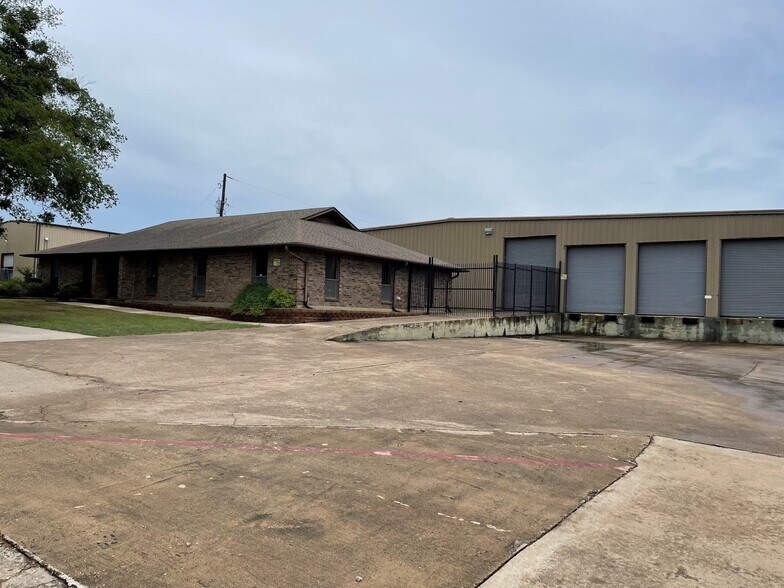 Primary Photo Of 511 S 5th Ave, Mansfield Distribution For Lease