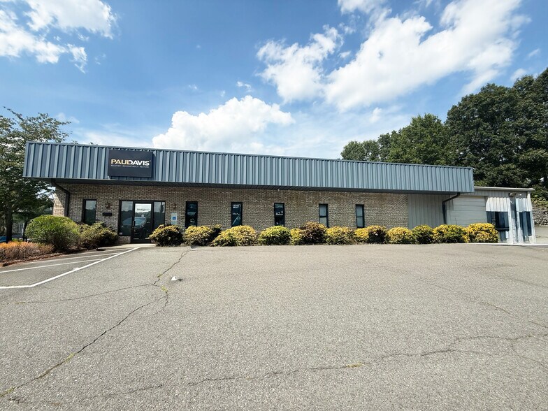 Primary Photo Of 130 Back Forty Dr, Winston-Salem Flex For Lease