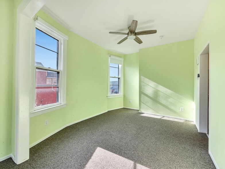 More Photos Of 1178 Franklin Ave, Astoria Office For Sale