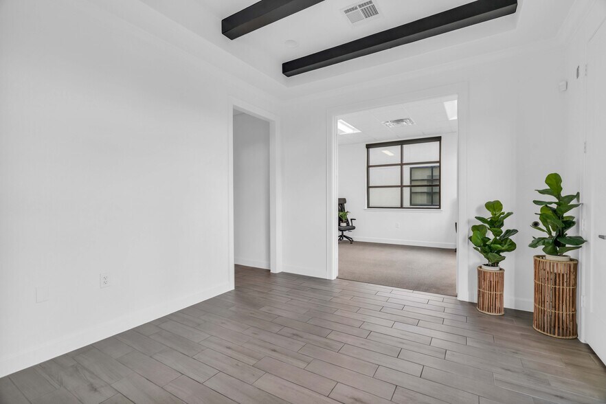 More Photos Of 8118 Fry Rd, Cypress Medical For Sale