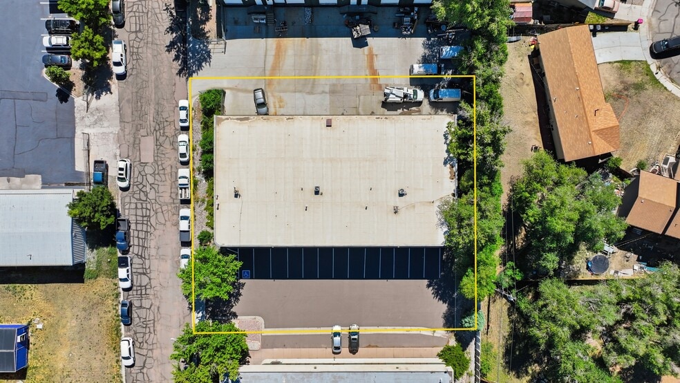 More Photos Of 535 E Cimarron St, Colorado Springs Warehouse For Sale