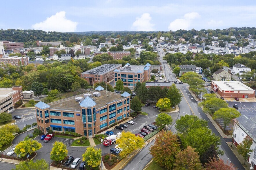 More Photos Of 10 George St, Lowell Medical For Lease