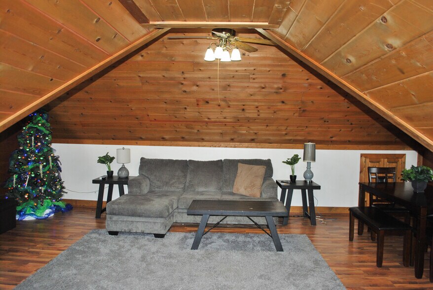 More Photos Of 935 S Ironwood Dr, South Bend Office For Sale