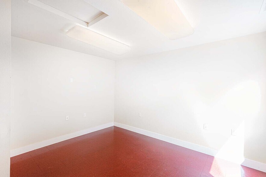 More Photos Of 17977 Sonoma Hwy, Sonoma Office For Lease