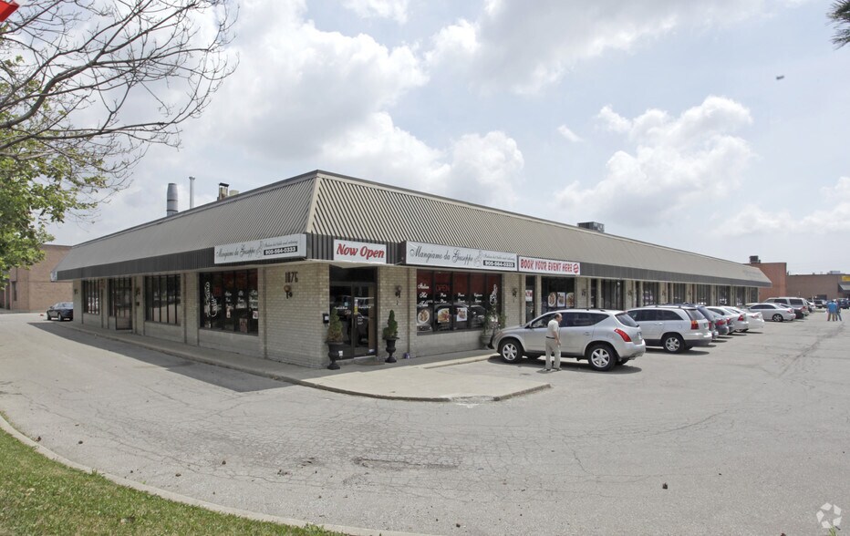 More Photos Of 1076 Cardiff Blvd, Mississauga Freestanding For Lease