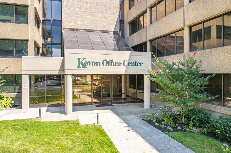 More Photos Of 2500 McClellan Ave, Pennsauken Office For Lease