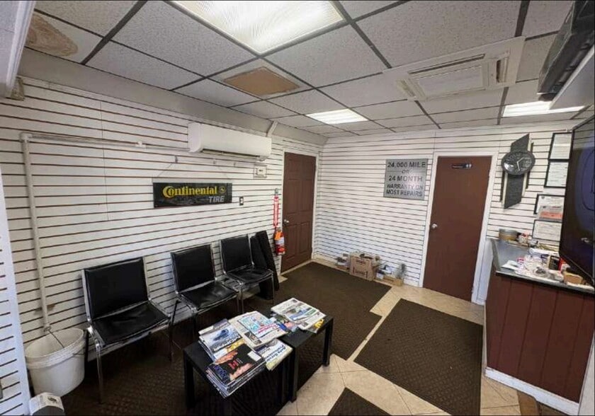 More Photos Of 324 E Main St, Smithtown Freestanding For Sale