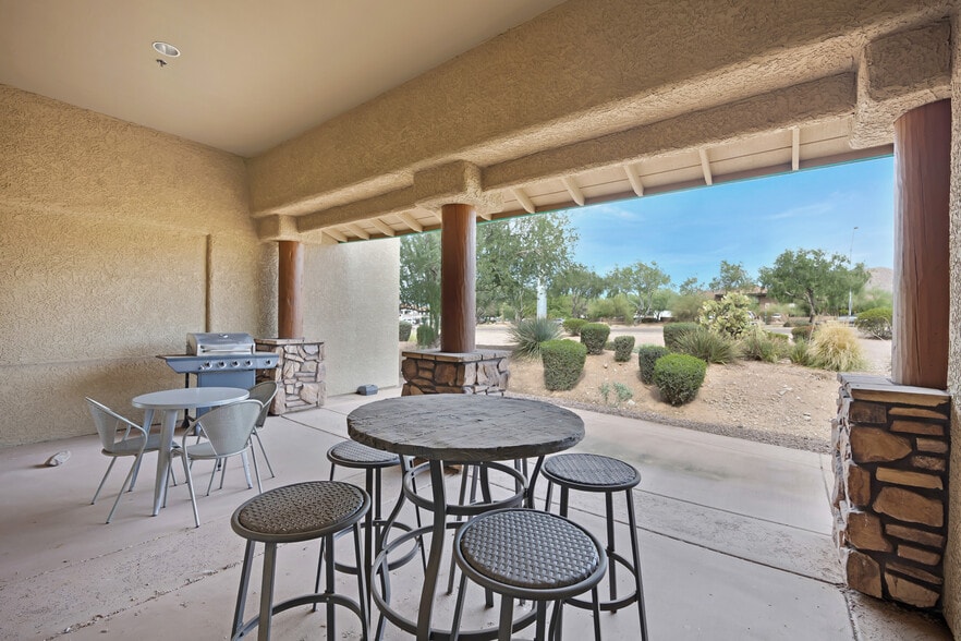 More Photos Of 10555 N 114th St, Scottsdale Office For Sale