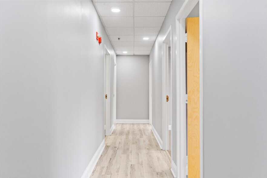 More Photos Of 1501 Langston Blvd, Arlington Office For Sale