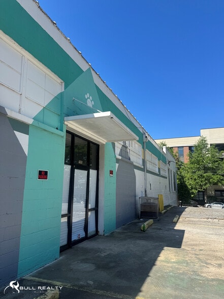 More Photos Of 765 North Ave NE, Atlanta Warehouse For Sale