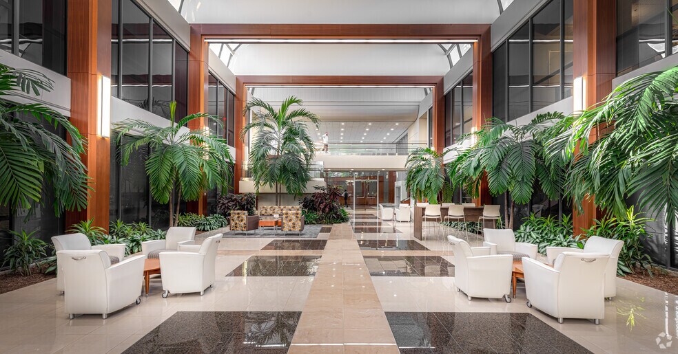 More Photos Of 951 Yamato Rd, Boca Raton Medical For Lease