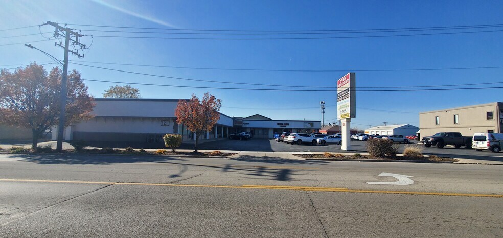 More Photos Of 121 Springfield Ave, Joliet Storefront Retail Office For Lease