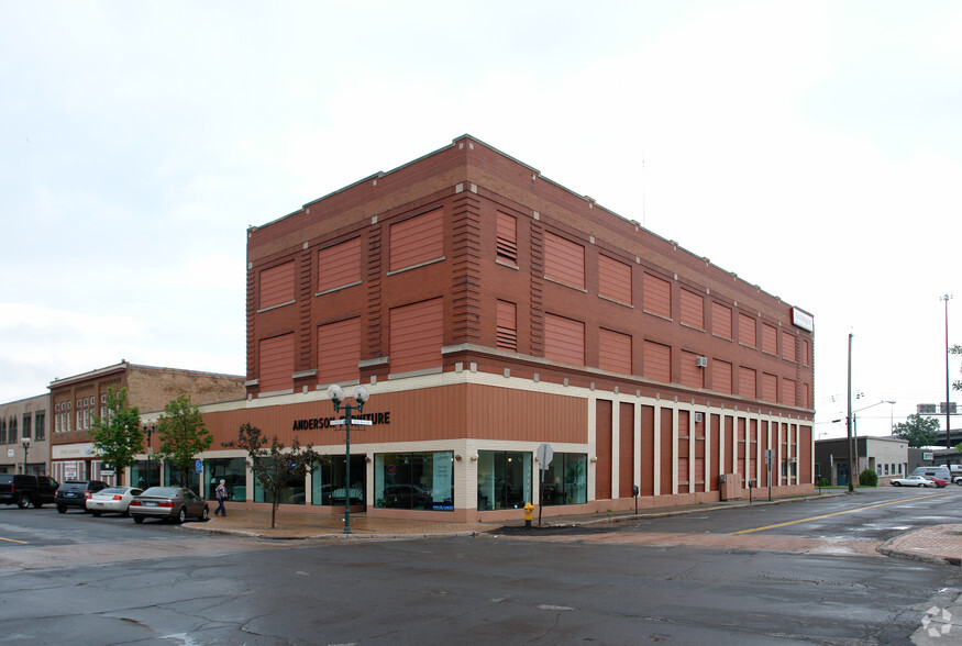 Primary Photo Of 2032 W Superior St, Duluth Storefront For Lease