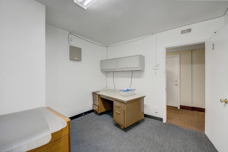 More Photos Of 136 W Lancaster Ave, Paoli Medical For Lease