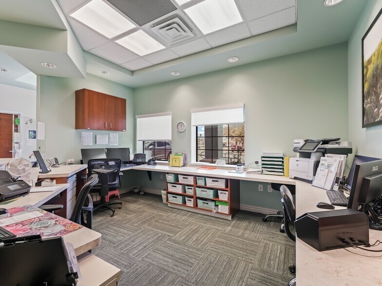 More Photos Of 4636 Bellwether Ln, Oxford Medical For Lease