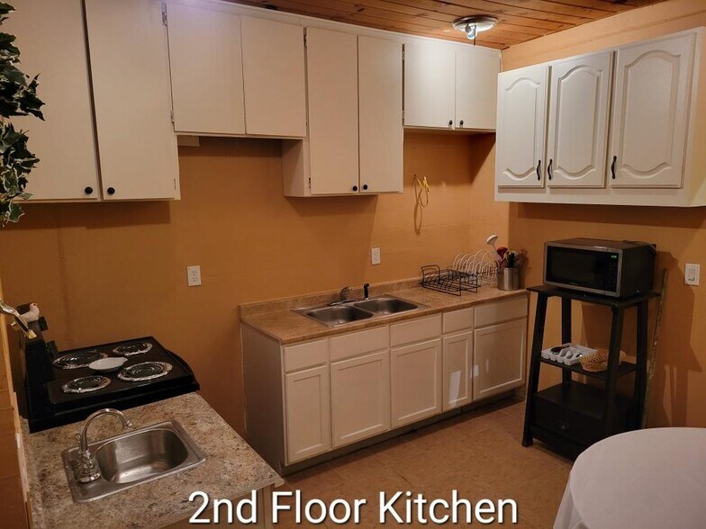 More Photos Of 3882 Washington Ave, Le Grand Apartments For Sale