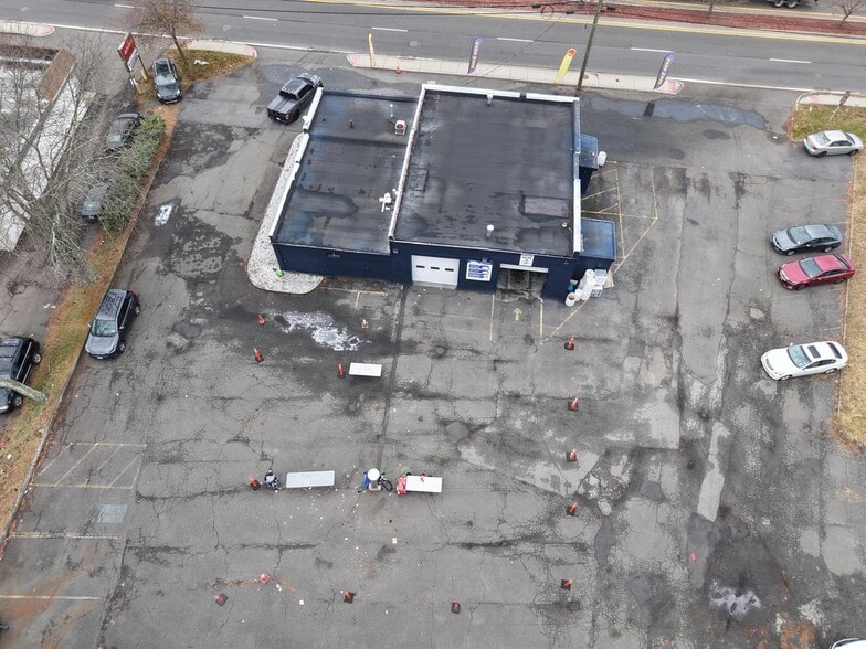 More Photos Of 585 Route 303, Blauvelt Auto Repair For Sale