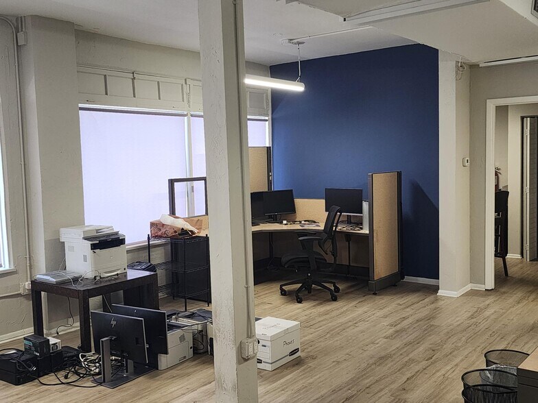 More Photos Of 1640 9th Ave N, Saint Petersburg Office For Lease