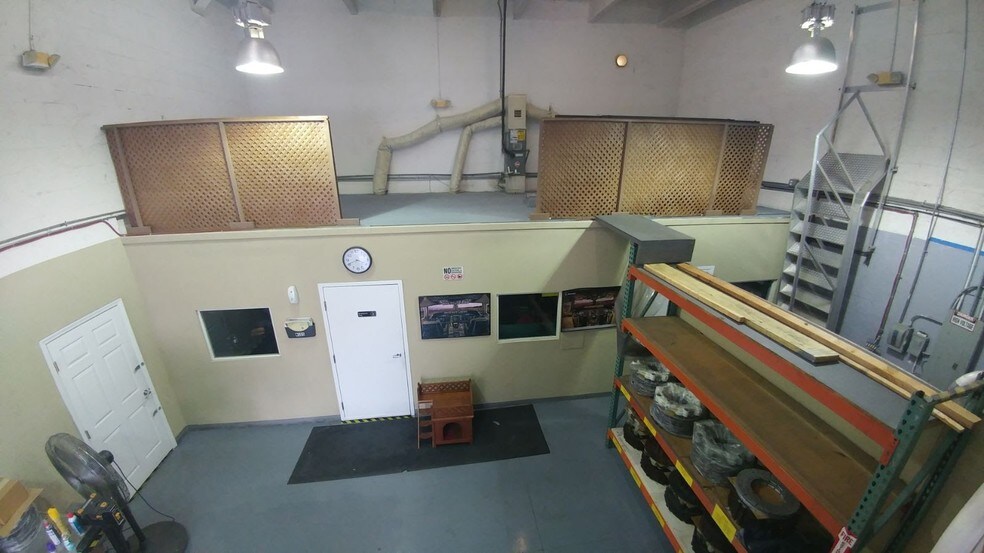 More Photos Of 5900 NW 99th Ave, Miami Light Distribution For Lease