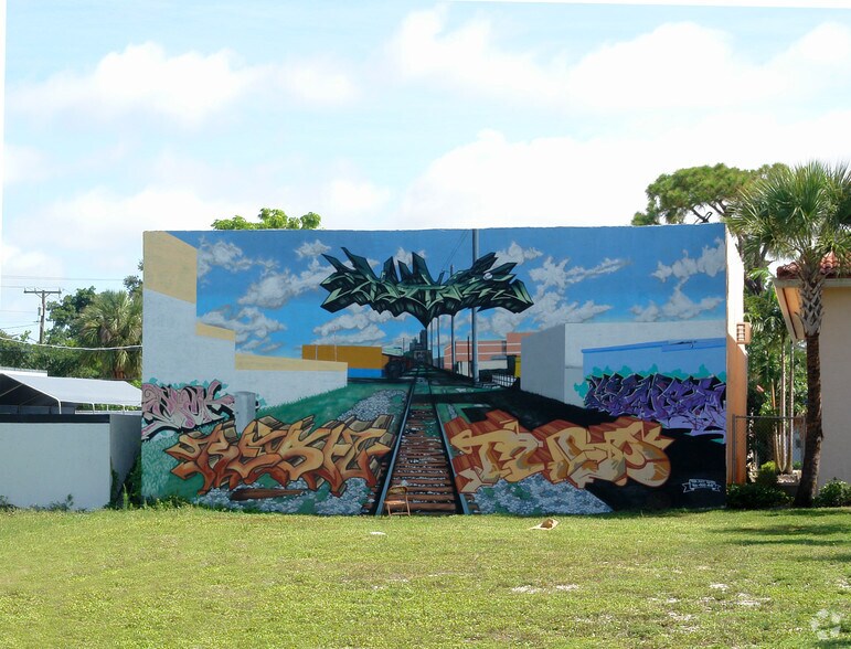 More Photos Of 312 NE 32nd St, Oakland Park Warehouse For Sale