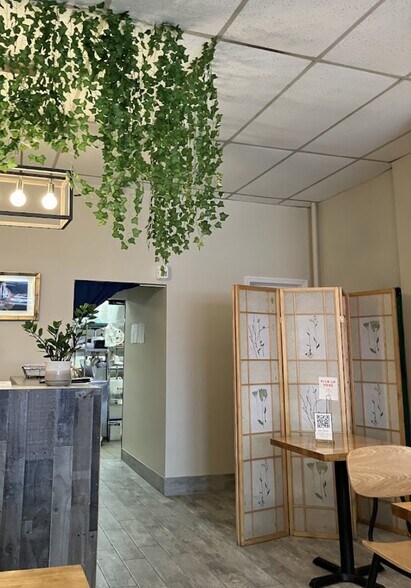 More Photos Of 336-338 Broad St, Bloomfield General Retail For Lease