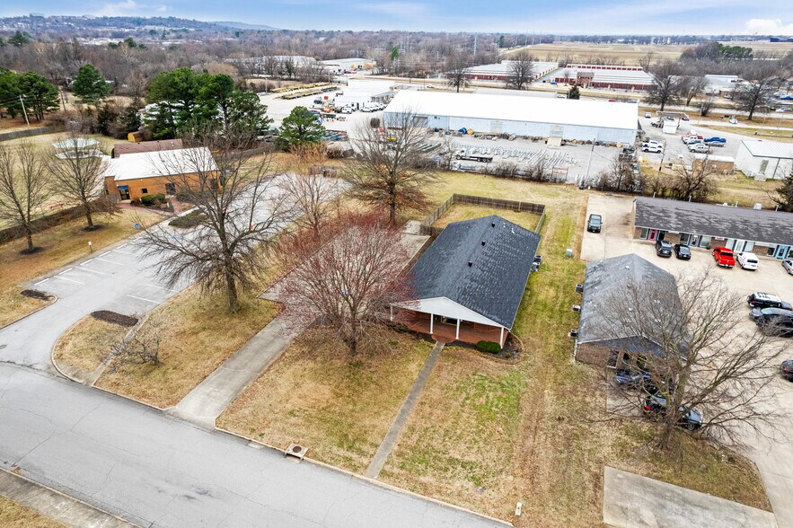 More Photos Of 71 Colt Square Dr, Fayetteville Loft Creative Space For Sale