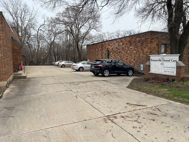 More Photos Of 535 S York Rd, Bensenville Flex For Sale