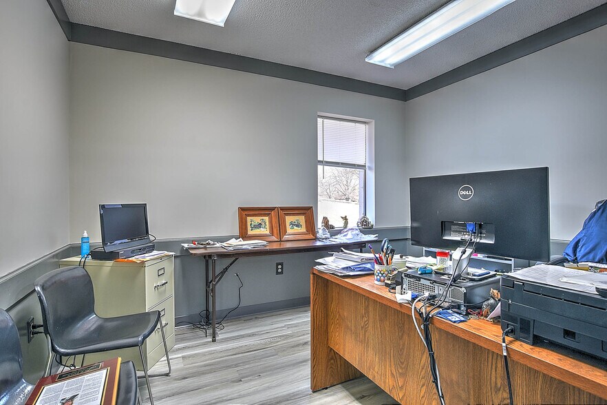 More Photos Of 2514 Old Lewis Rd, Johnson City Warehouse For Lease