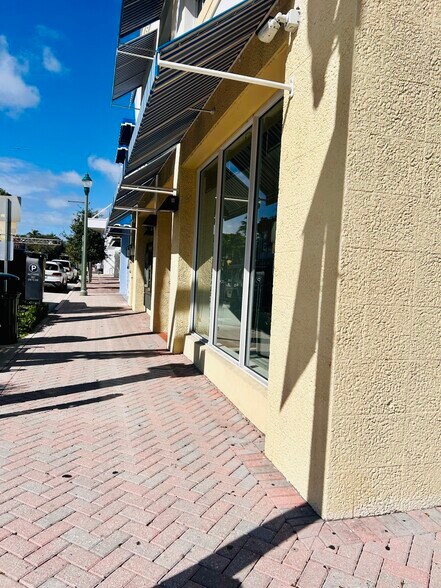 More Photos Of 331 E Atlantic Ave, Delray Beach Bank For Lease
