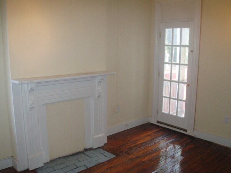 More Photos Of 821 W Marshall St, Richmond Specialty For Sale