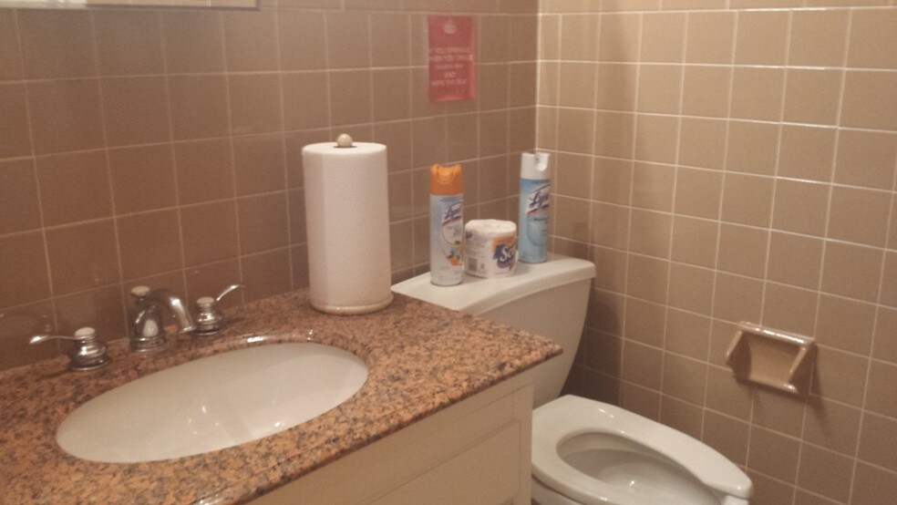 More Photos Of 15 Third St, New City Office For Sale