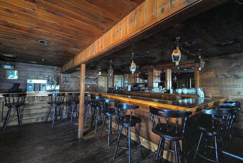 More Photos Of 4115 Old Post Rd, Charlestown Hotel For Sale